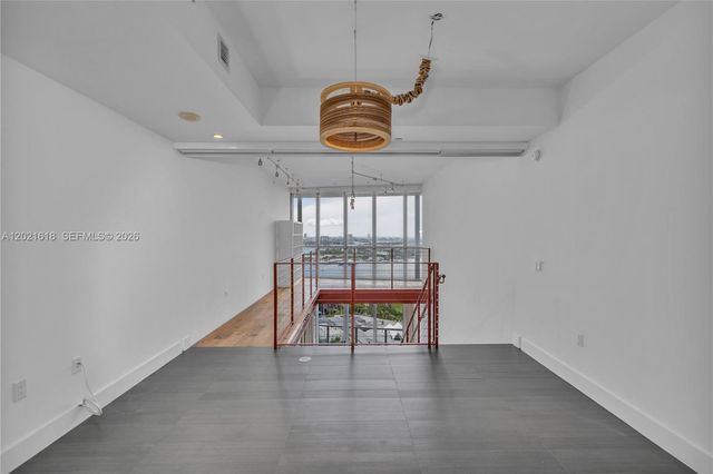 1100 Biscayne Blvd 2706, Miami, FL 33132