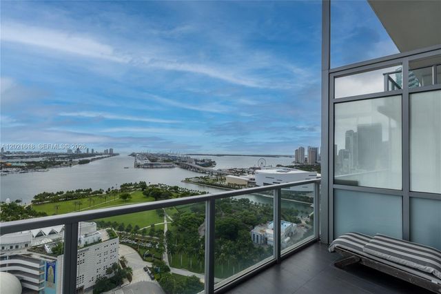 1100 Biscayne Blvd 2706, Miami, FL 33132