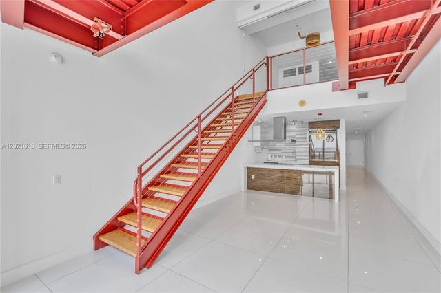 1100 Biscayne Blvd 2706, Miami, FL 33132