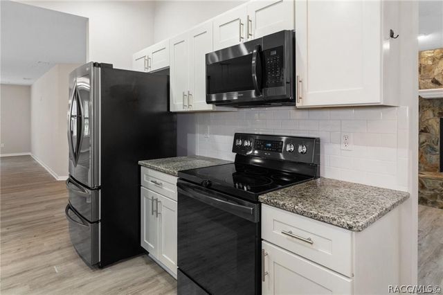 834 N Dunkenfield Avenue, Crystal River, FL 34429
