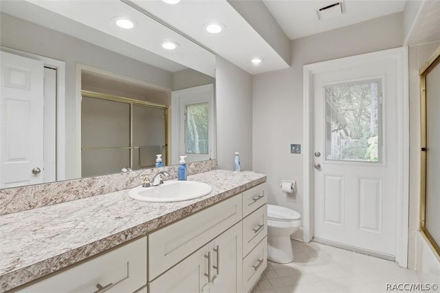 834 N Dunkenfield Avenue, Crystal River, FL 34429