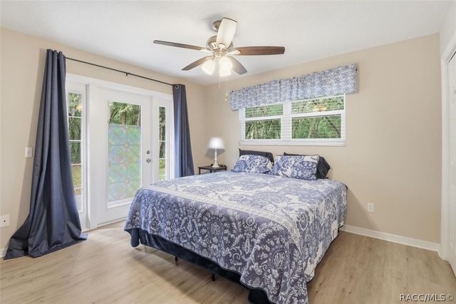 834 N Dunkenfield Avenue, Crystal River, FL 34429