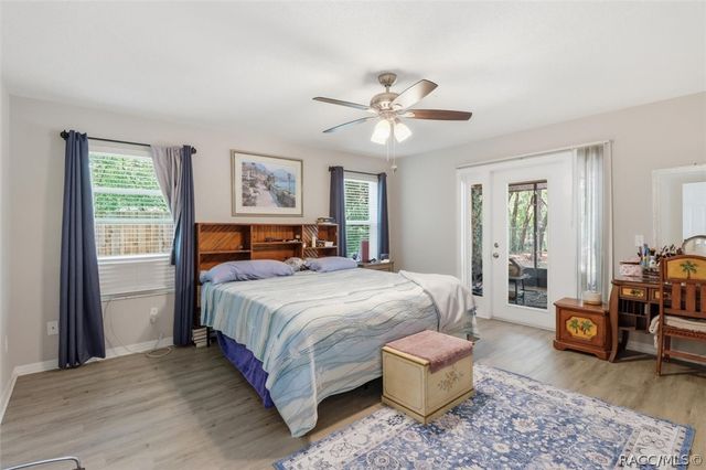 834 N Dunkenfield Avenue, Crystal River, FL 34429