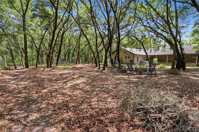 834 N Dunkenfield Avenue, Crystal River, FL 34429