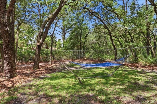 834 N Dunkenfield Avenue, Crystal River, FL 34429