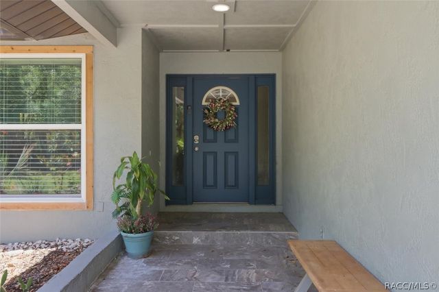 834 N Dunkenfield Avenue, Crystal River, FL 34429