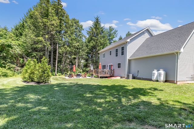 440 Hillfield Road, Hamden, CT 06518