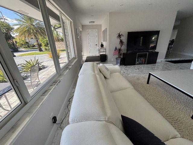 3017 NE 57th Street, Fort Lauderdale, FL 33308