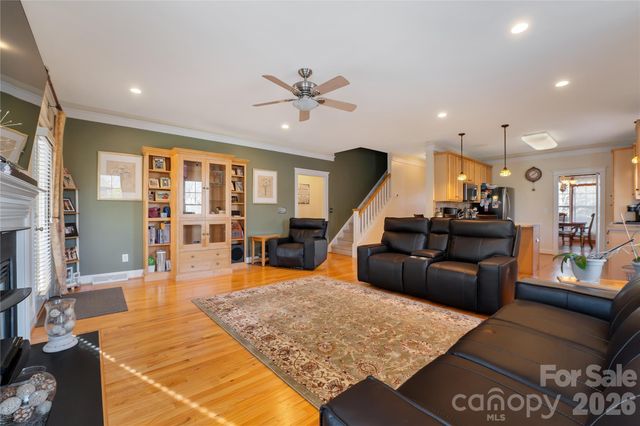 172 Water Oak Drive, Mooresville, NC 28117