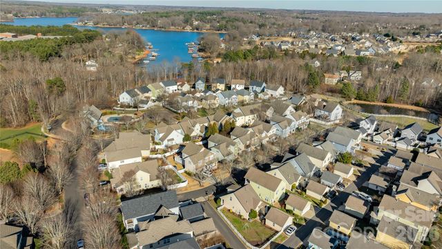 172 Water Oak Drive, Mooresville, NC 28117