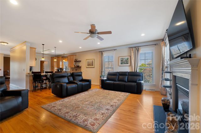 172 Water Oak Drive, Mooresville, NC 28117