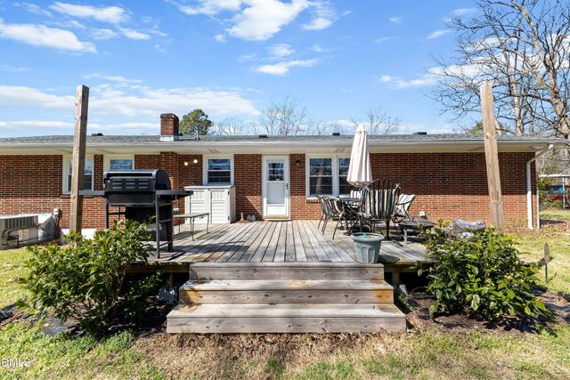 118 E Merlin Drive, Knightdale, NC 27545