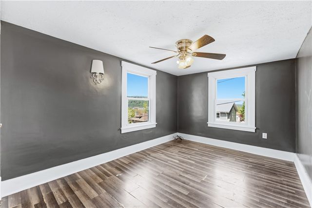 530 Holmes Ave, Baden, PA 15005