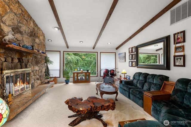 43 Hines Valley Road, Raymond, WA 98577