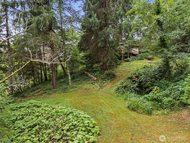 43 Hines Valley Road, Raymond, WA 98577