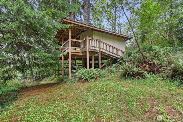 43 Hines Valley Road, Raymond, WA 98577
