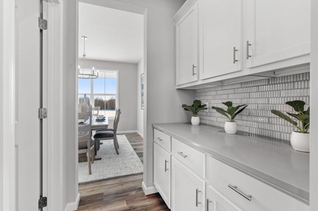 913 Buffalo Street NW, Delano, MN 55328