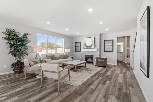 913 Buffalo Street NW, Delano, MN 55328