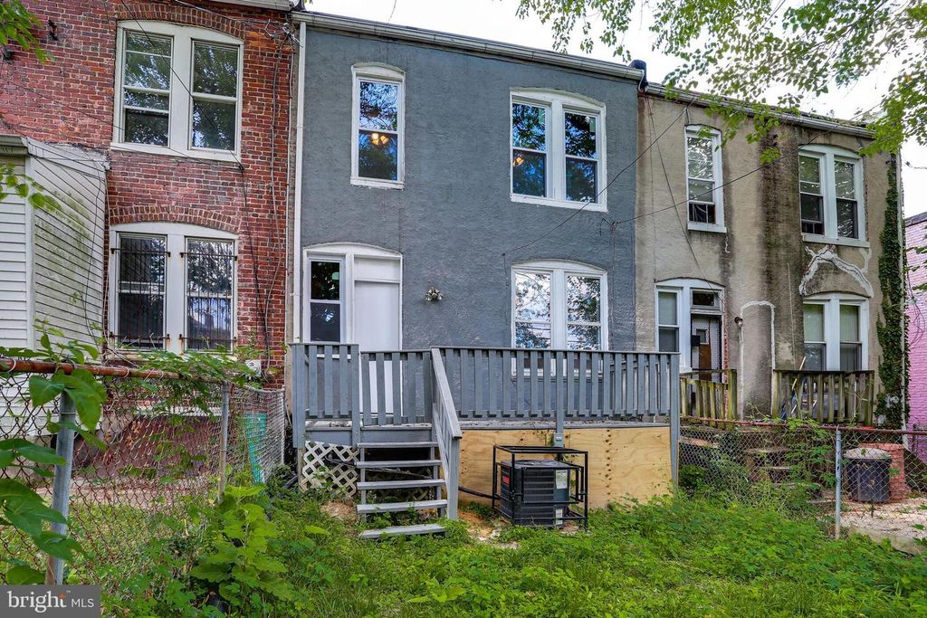 Image 29 of property listing at 713 SPRINGFIELD AVE, Baltimore, MD 21212
