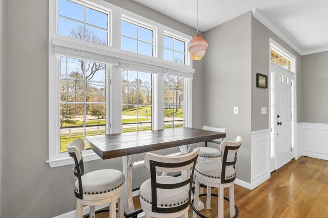 14 Sheffield Place, Mashpee, MA 02649