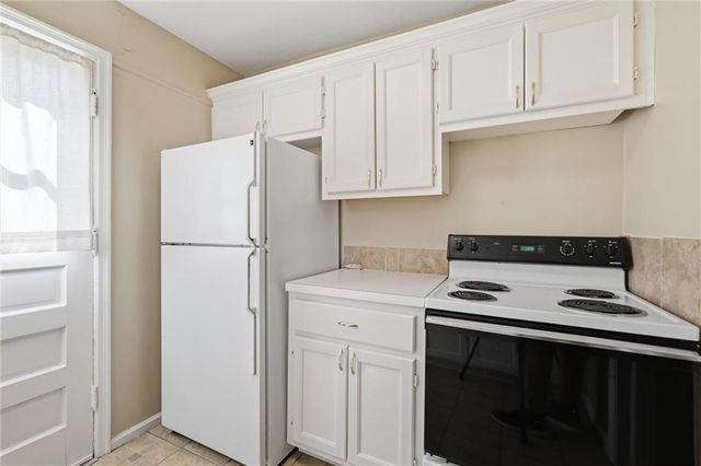 1923 Tennessee Street, Lawrence, KS 66046