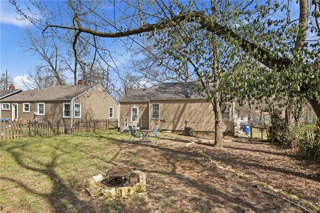 1923 Tennessee Street, Lawrence, KS 66046