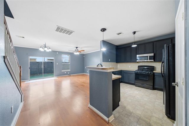 8030 Singing Sonnet Lane, Houston, TX 77072