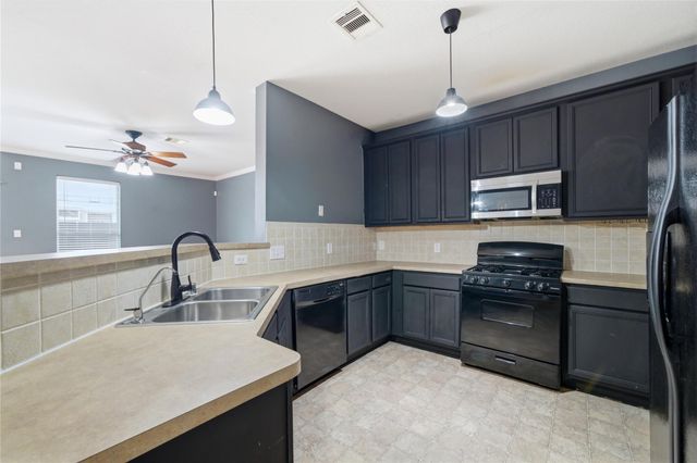 8030 Singing Sonnet Lane, Houston, TX 77072