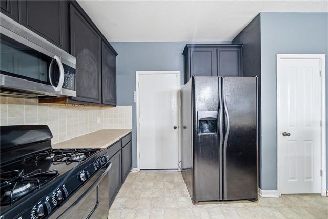 8030 Singing Sonnet Lane, Houston, TX 77072