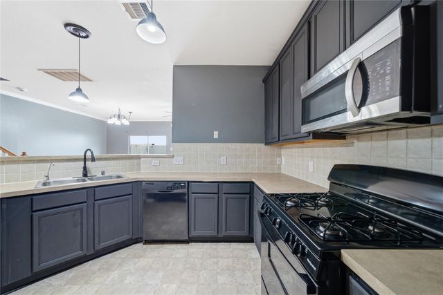 8030 Singing Sonnet Lane, Houston, TX 77072