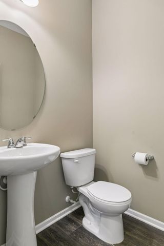 9135 Lighthouse Lane, Woodbury, MN 55129