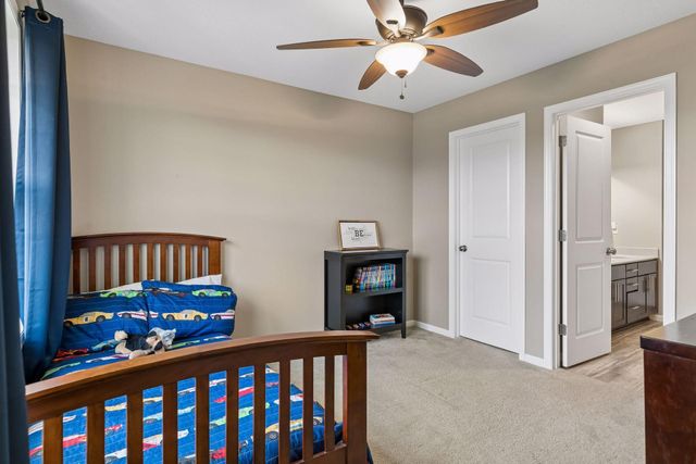 9135 Lighthouse Lane, Woodbury, MN 55129