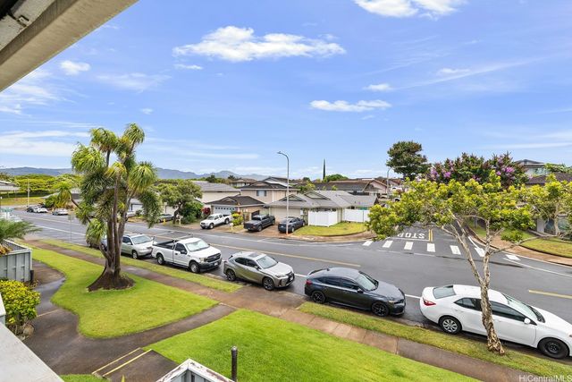 94-1037 Paha Place S-7, Waipahu, HI 96797