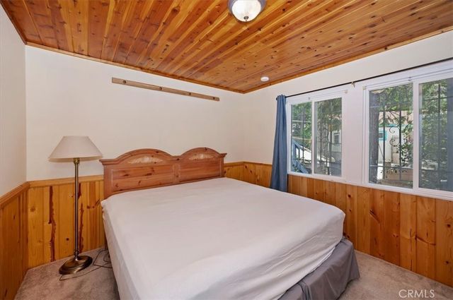 932 Cedar Drive, Crestline, CA 92325
