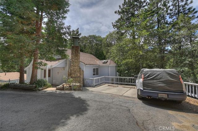 932 Cedar Drive, Crestline, CA 92325