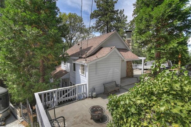 932 Cedar Drive, Crestline, CA 92325
