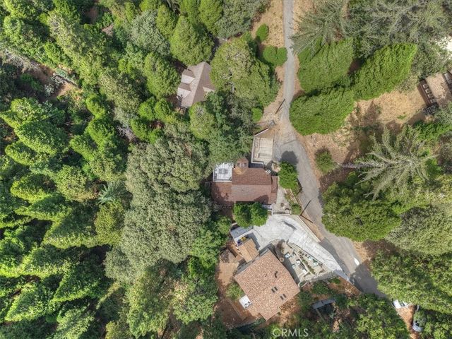 932 Cedar Drive, Crestline, CA 92325