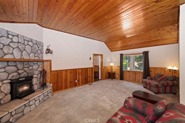 932 Cedar Drive, Crestline, CA 92325