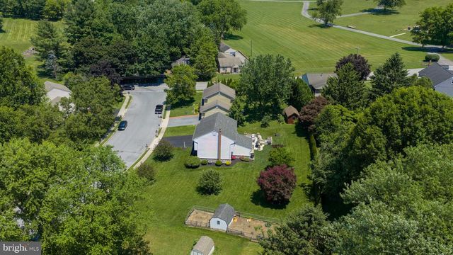 1708 WHITE WATER RD, Lancaster, PA 17603