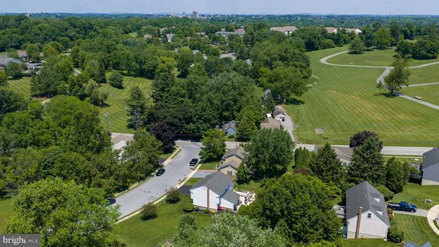 1708 WHITE WATER RD, Lancaster, PA 17603