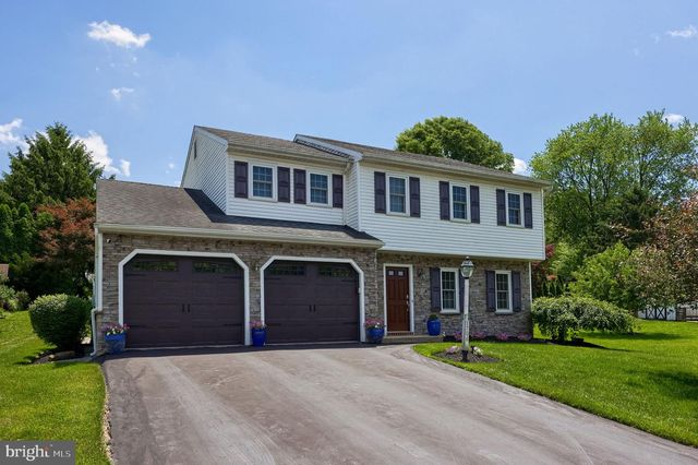 1708 WHITE WATER RD, Lancaster, PA 17603