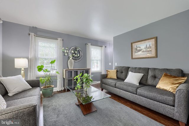 1708 WHITE WATER RD, Lancaster, PA 17603