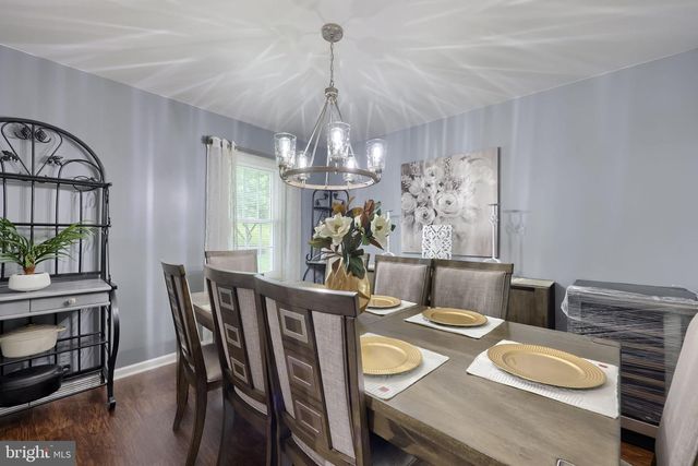 1708 WHITE WATER RD, Lancaster, PA 17603