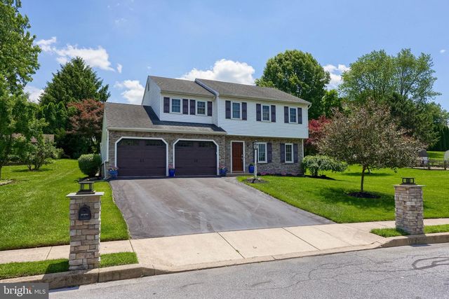 1708 WHITE WATER RD, Lancaster, PA 17603