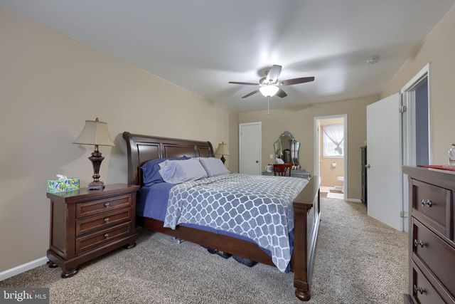 1708 WHITE WATER RD, Lancaster, PA 17603
