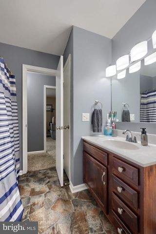 1708 WHITE WATER RD, Lancaster, PA 17603