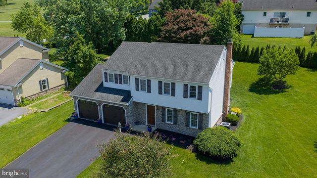 1708 WHITE WATER RD, Lancaster, PA 17603