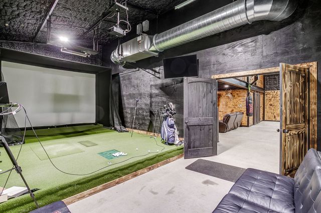 649 Christopher Lane, Burleson, TX 76028