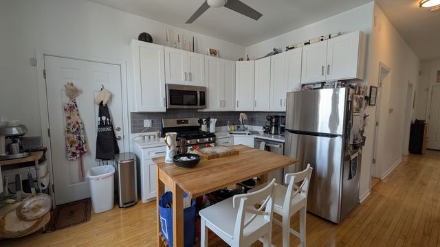 2322 W Rice Street 2R, Chicago, IL 60622