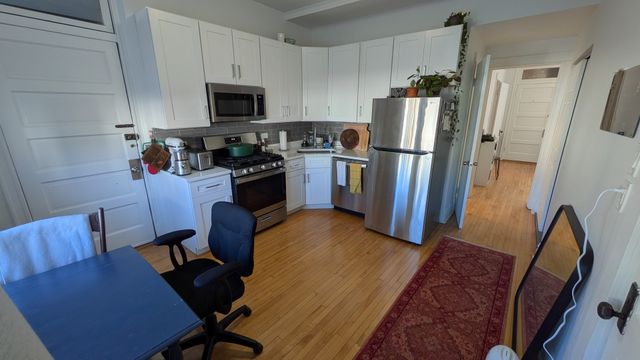 2322 W Rice Street 2R, Chicago, IL 60622